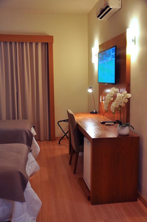 Cegil Hotel Boulevard Resende Exterior foto