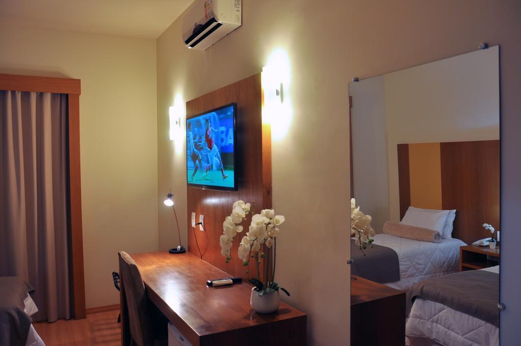 Cegil Hotel Boulevard Resende Exterior foto